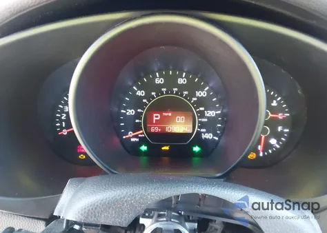 2015 Kia Soul из США, поврежденный, VIN KNDJN2A21F7801327